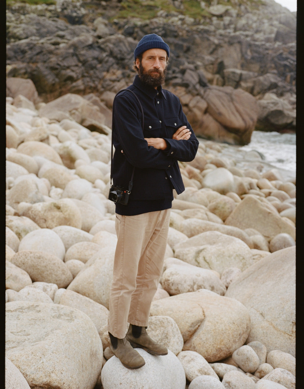 Gallery images of the MEN'S BATCH NO.22 - DEEP NAVY