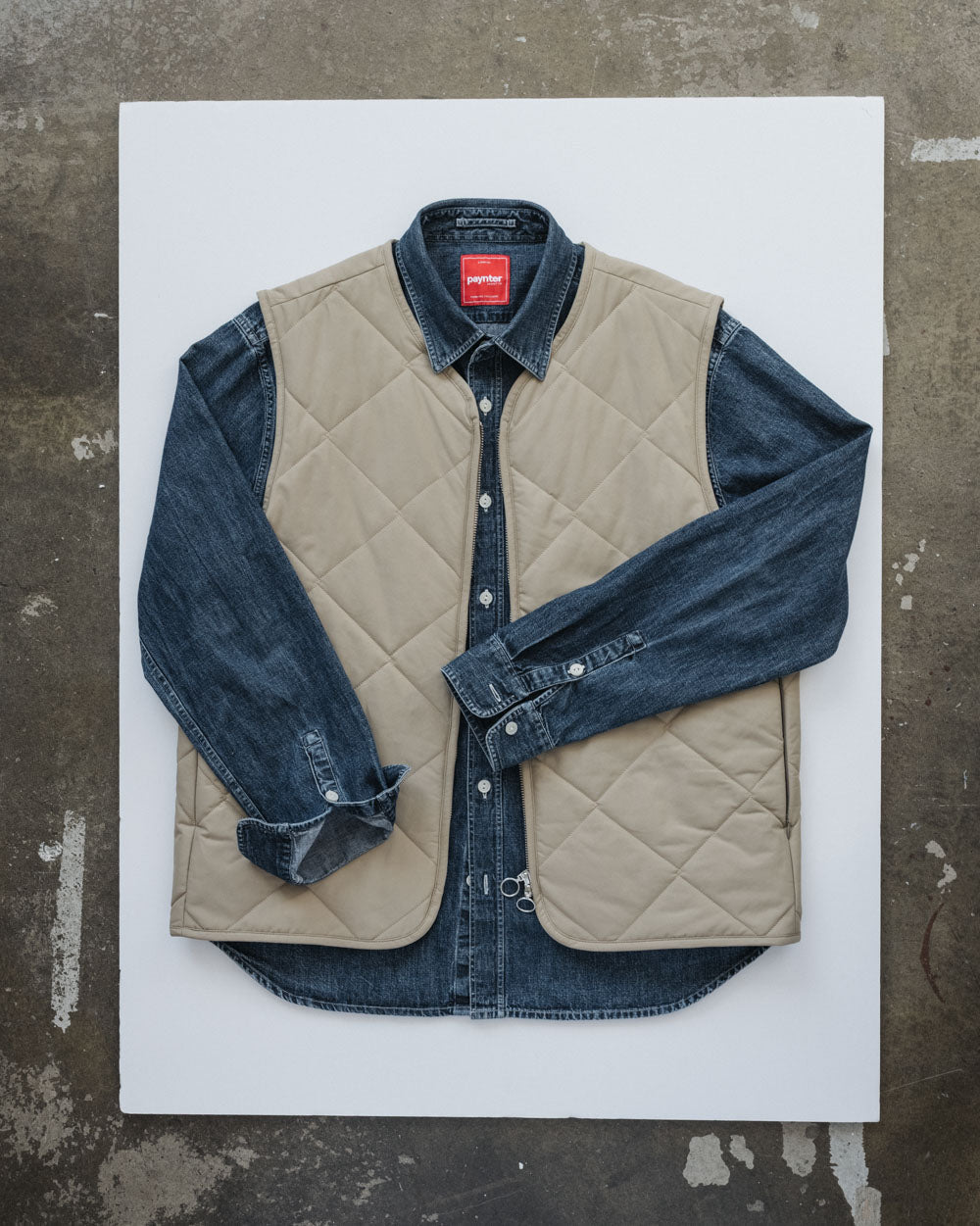 Gallery images of the MEN'S CLASSIC BEIGE QUILTED VEST