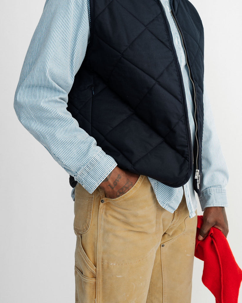 main MEN'S DARK NAVY QUILTED VEST