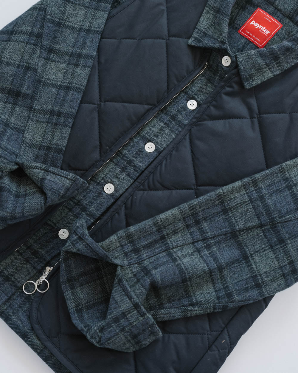Gallery images of the WOMEN'S DARK NAVY QUILTED VEST