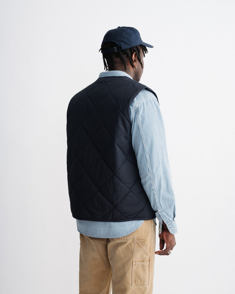 main MEN'S DARK NAVY QUILTED VEST