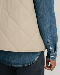 main MEN'S CLASSIC BEIGE QUILTED VEST