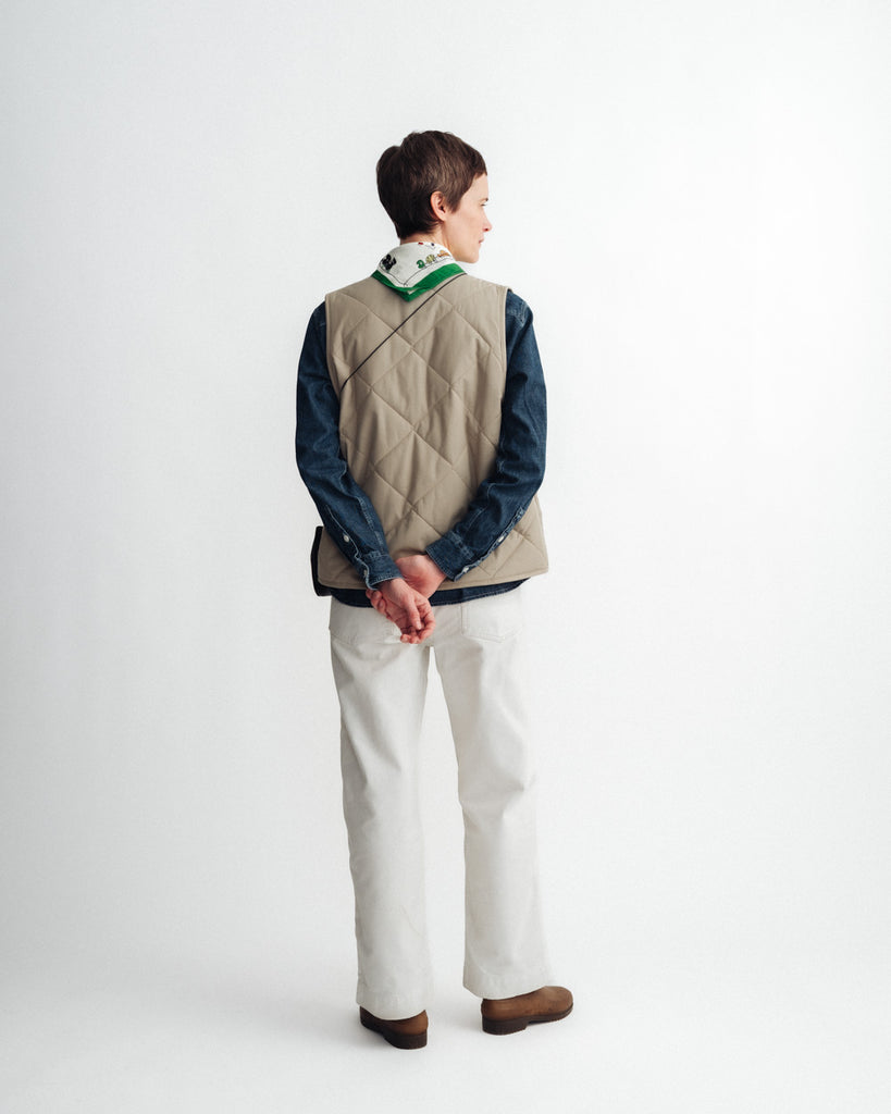 main WOMEN'S CLASSIC BEIGE QUILTED VEST