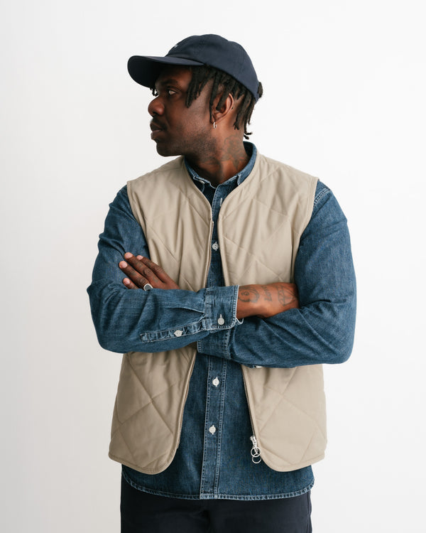 MEN'S CLASSIC BEIGE QUILTED VEST