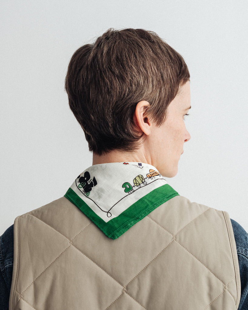 main WOMEN'S CLASSIC BEIGE QUILTED VEST