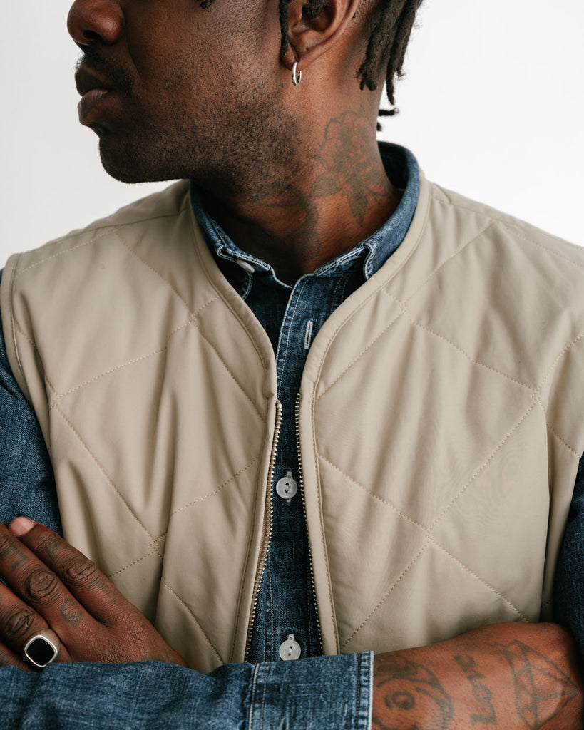 main MEN'S CLASSIC BEIGE QUILTED VEST