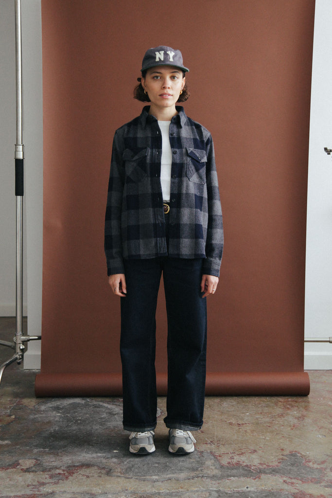 main Women’s Japanese Indigo Check Flannel Shirt (Grey)