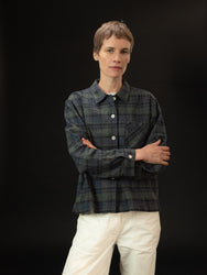 main WOMEN'S NAVY CHECK EASY SHIRT