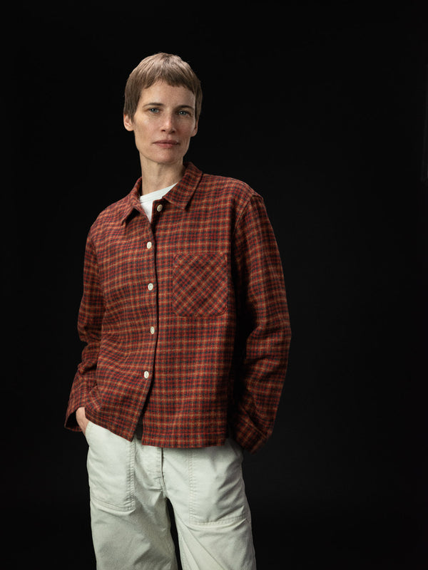 WOMEN'S RED CHECK EASY SHIRT