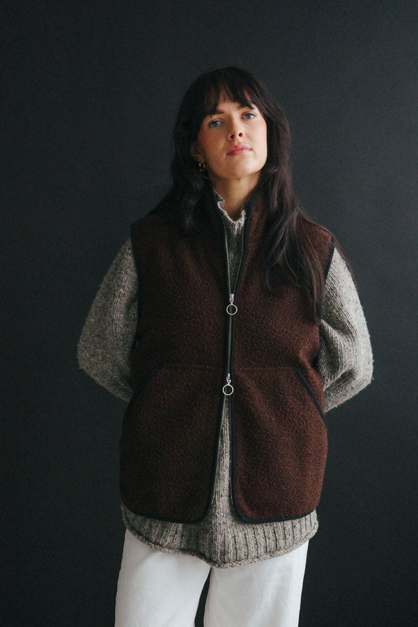 THE CASENTINO BLANKET VEST - BROWN