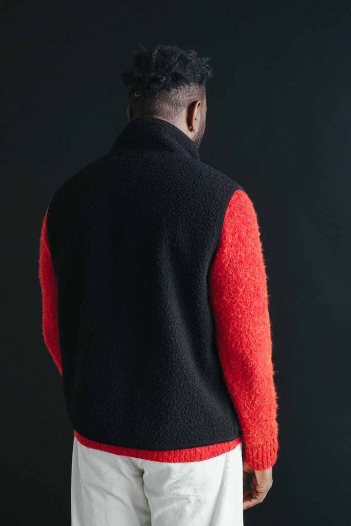main THE CASENTINO BLANKET VEST - BLACK
