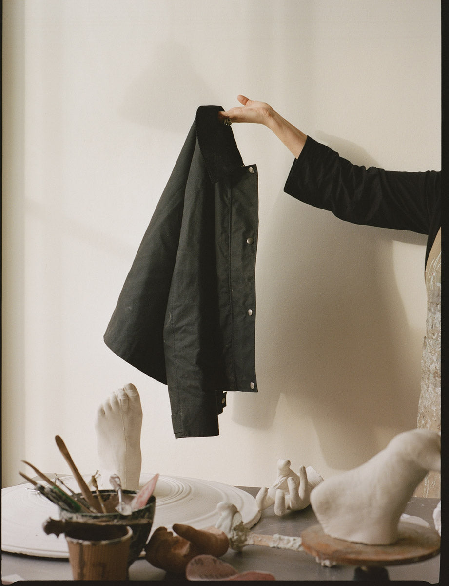 Gallery images of the WOMEN'S BATCH NO.23 - BLACK