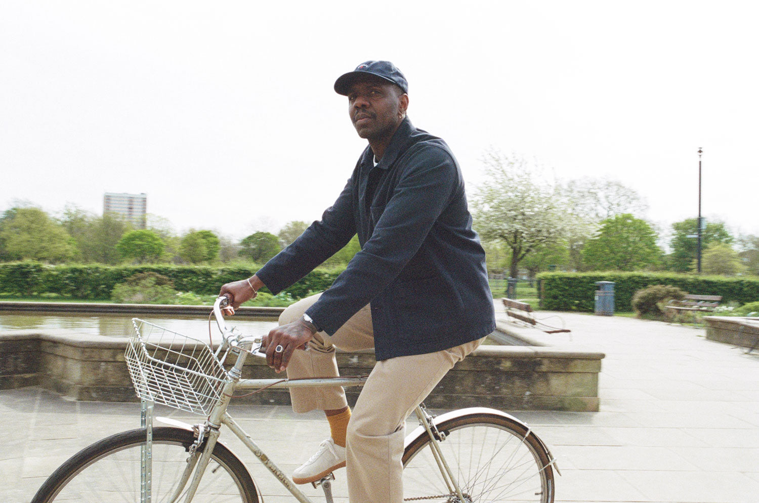 Gallery images of the MEN'S BATCH NO.18 - FRENCH NAVY