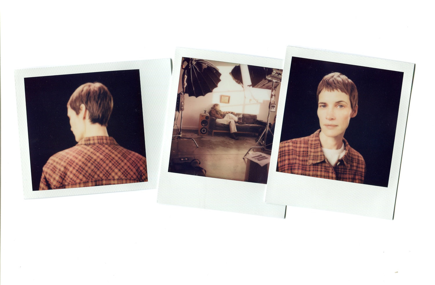 Gallery images of the WOMEN'S RED CHECK EASY SHIRT