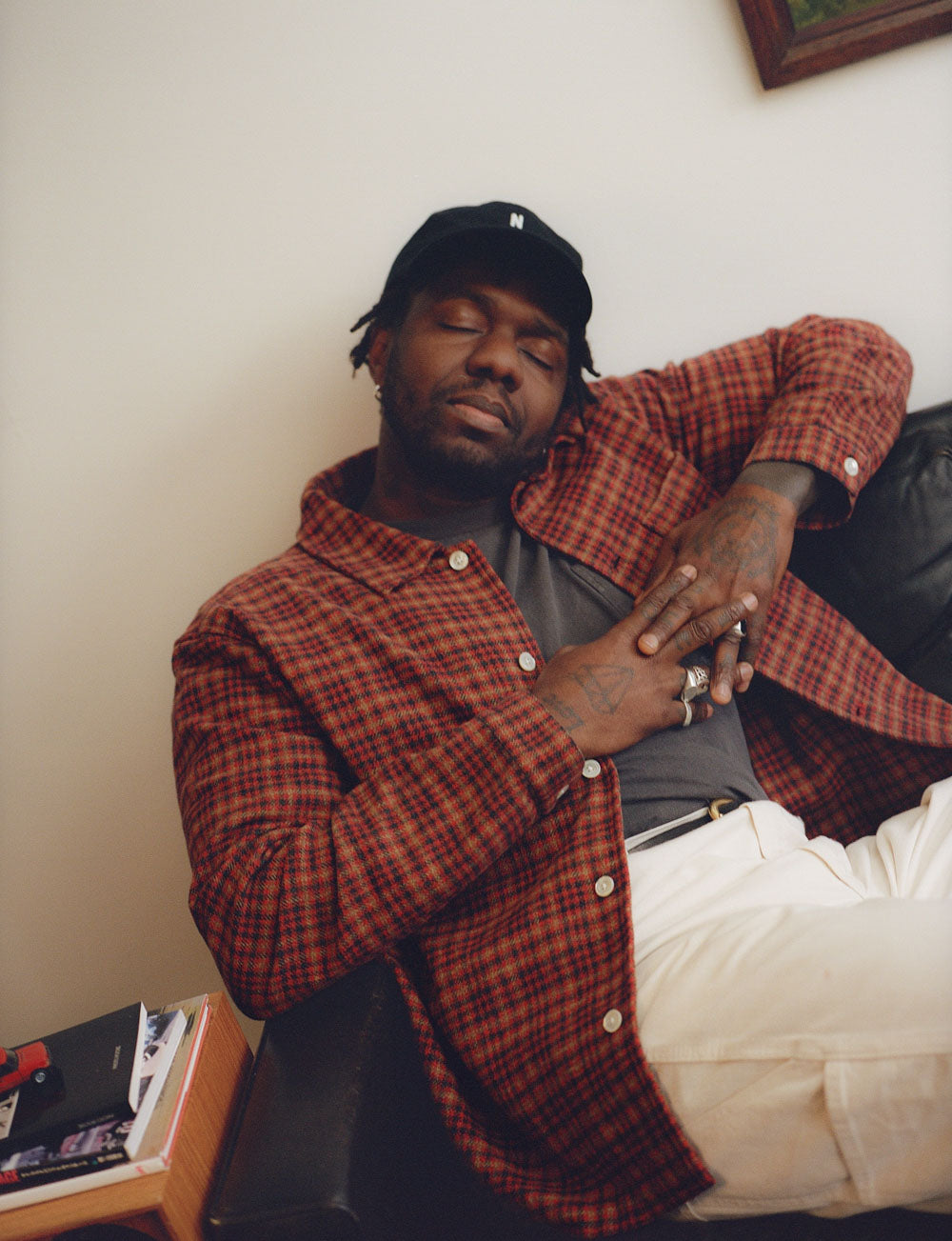 Gallery images of the MEN'S RED CHECK EASY SHIRT